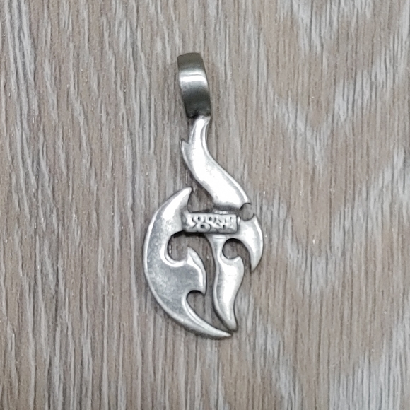 Young Zone Men's Tribal Pendant - Picture 5 of 7